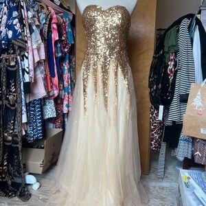 Angel Fashions Gold Sequin Strapless Tulle Gown - Elegant Evening Dress